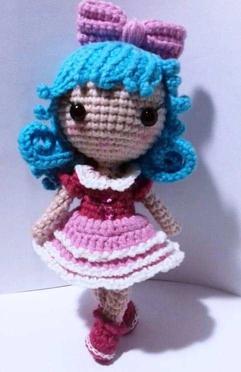 Amigurumi bambola dai capelli blu free pattern schemi gratis amigurumi amigurumi free dowload