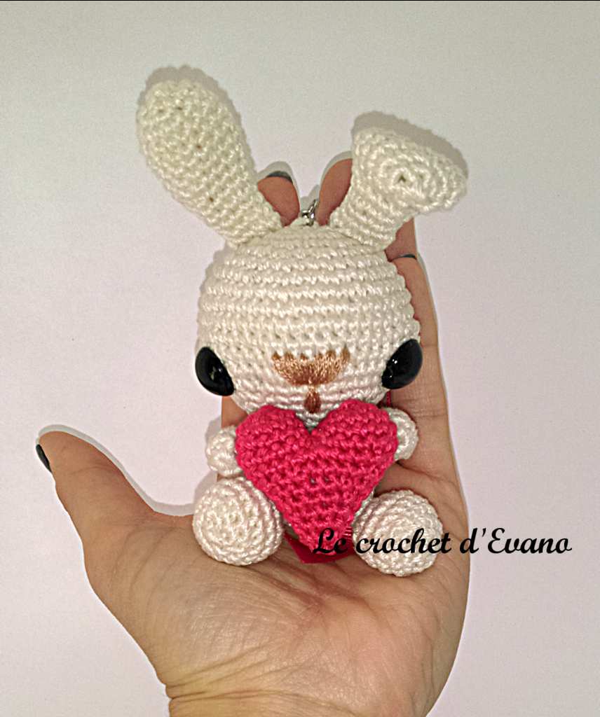 Amigurumi Valentino il coniglio free pattern schemi gratis amigurumi amigurumi free dowload