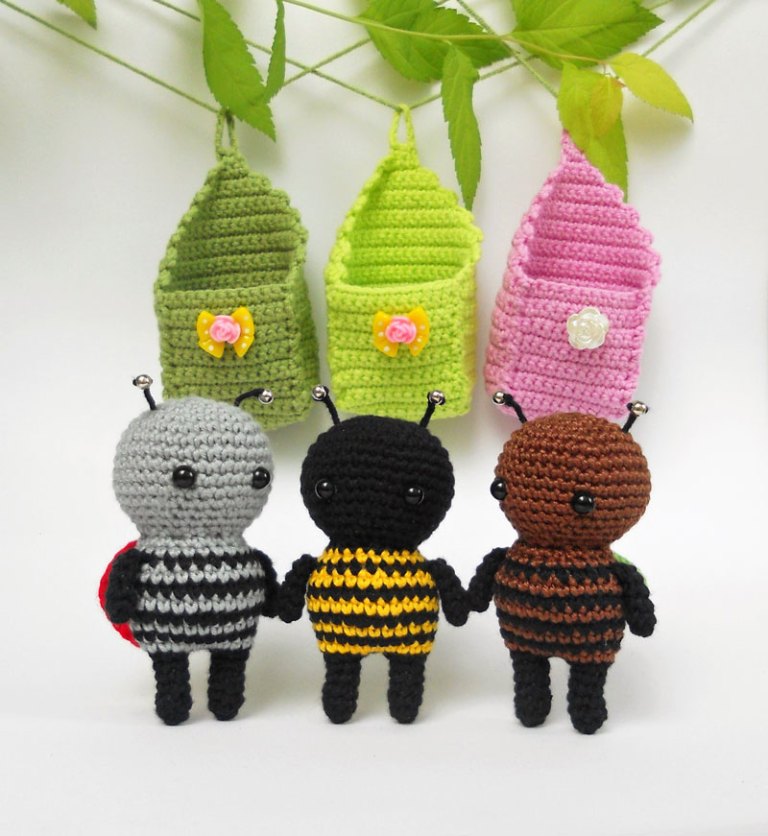 Amigurumi piccoli insetti nella casetta free pattern schemi gratis amigurumi amigurumi free dowload